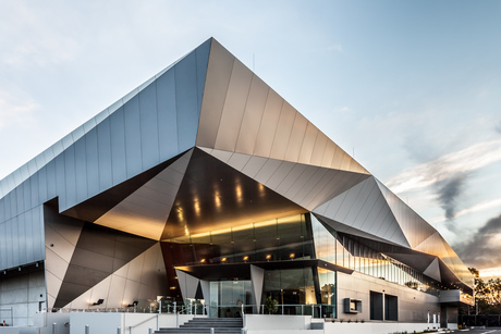 Exterior of Equinix ME1